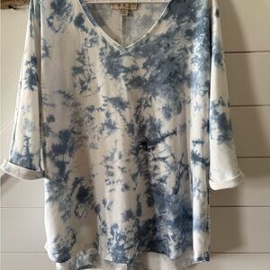 Blue and White Tie-Dye V-Neck Top
